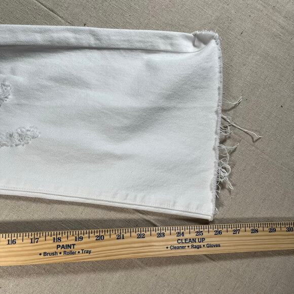7 For All Mankind Easy Boy Bootcut Womens Size 26 New With Tags White Distressed - Picture 6 of 8
